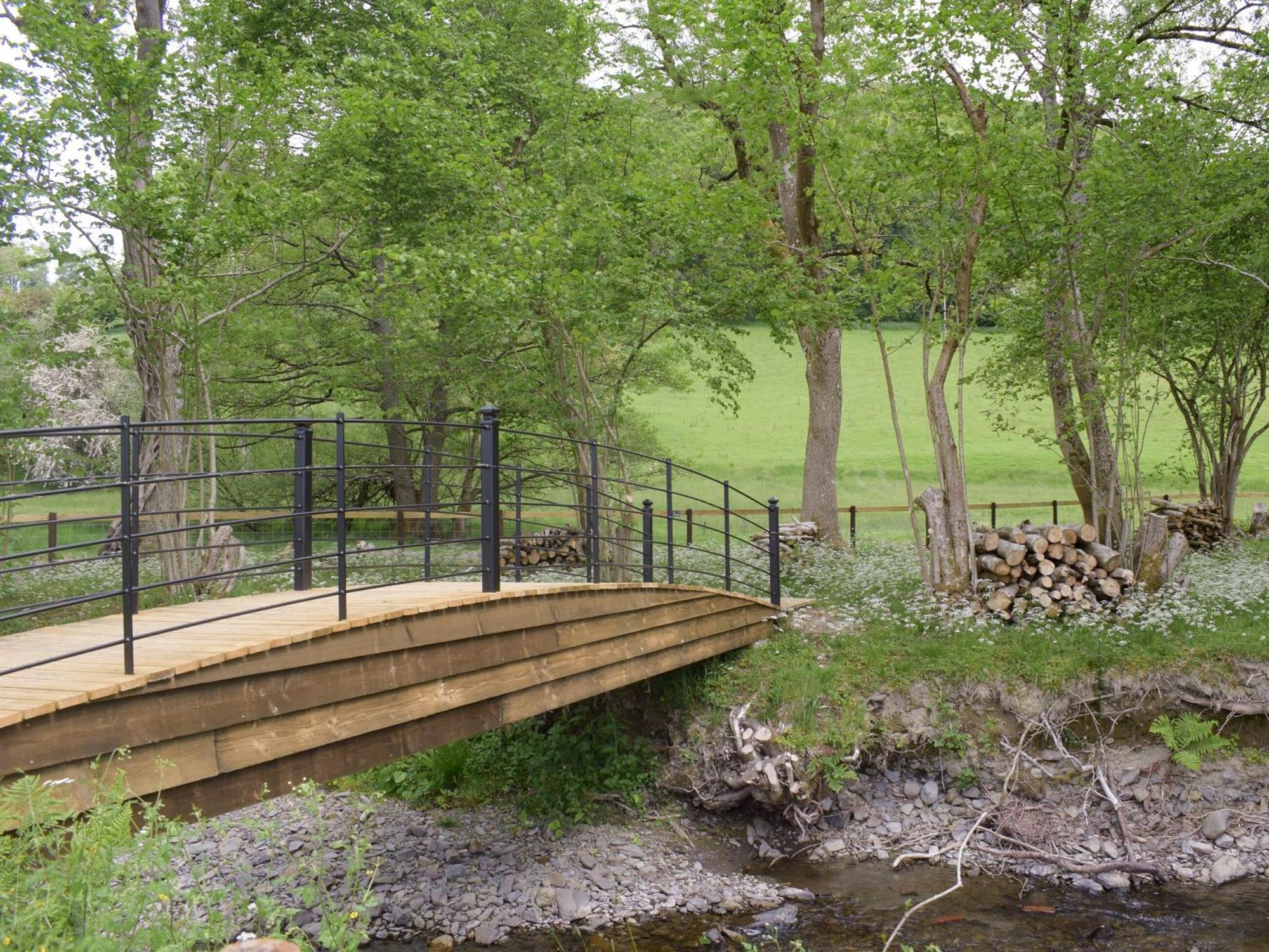 Cain Pod Vip Villa Llanfyllin ภายนอก รูปภาพ